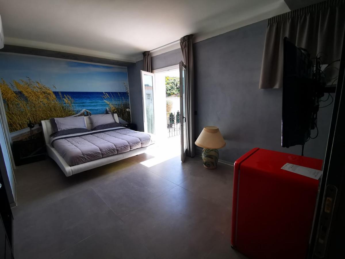 Bed and Breakfast Relais Du Port Santa Teresa di Gallura Esterno foto